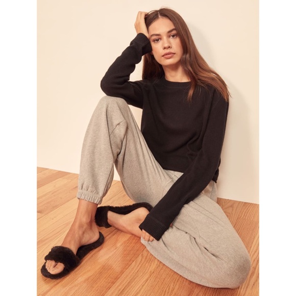 Reformation Sweaters - NWT Reformation Cashmere Boyfriend Sweater